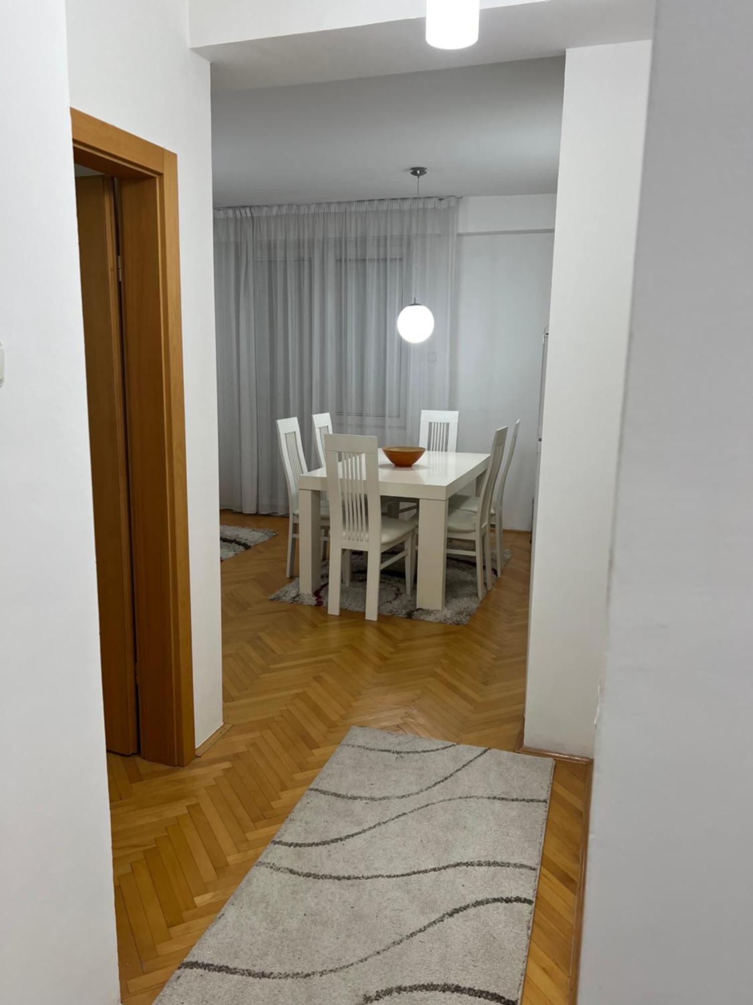 Karas Apartments Skopje Exteriör bild