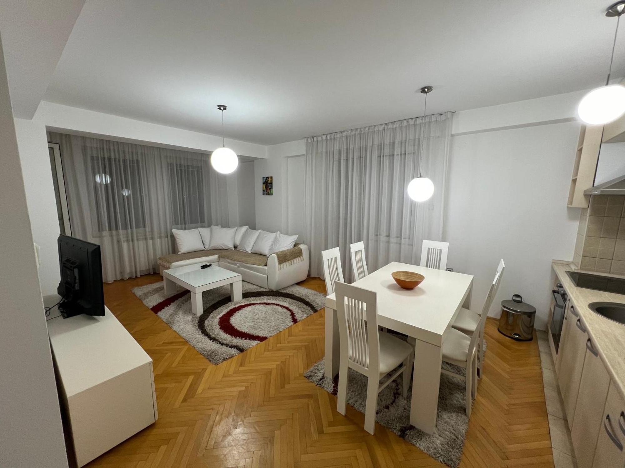 Karas Apartments Skopje Exteriör bild
